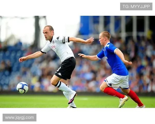 朴茨茅斯足球俱乐部历史沿革与成就分析：从辉煌到挑战的转变