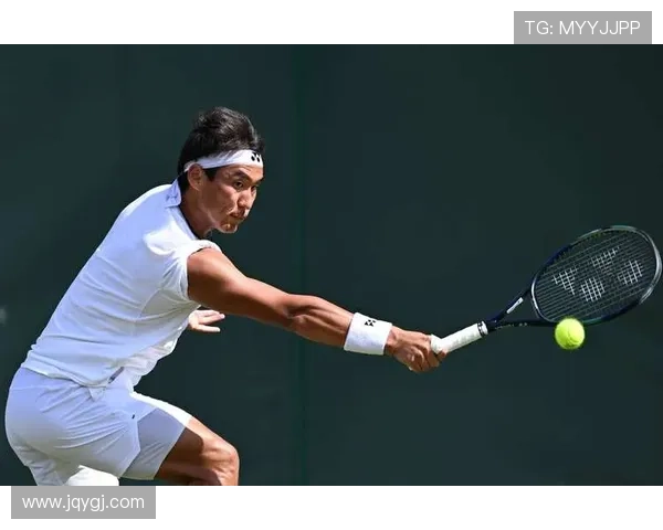 网球世界新星崛起 年轻选手挑战老将 打破历史记录的背后故事