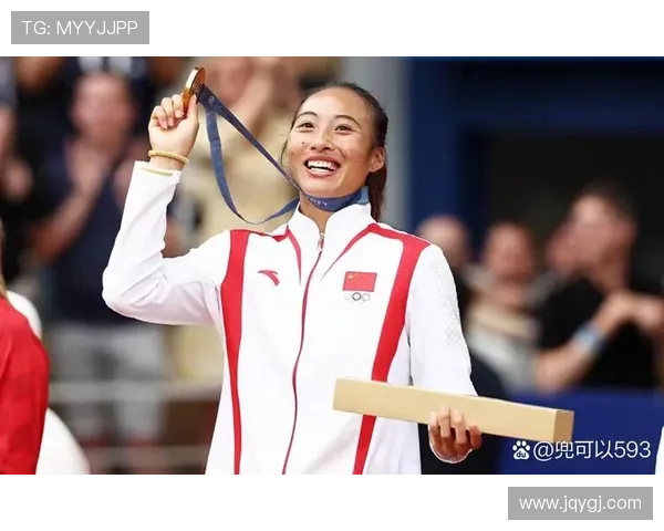 网球赛事迎来新星崛起 世界排名变化引发关注球迷热议